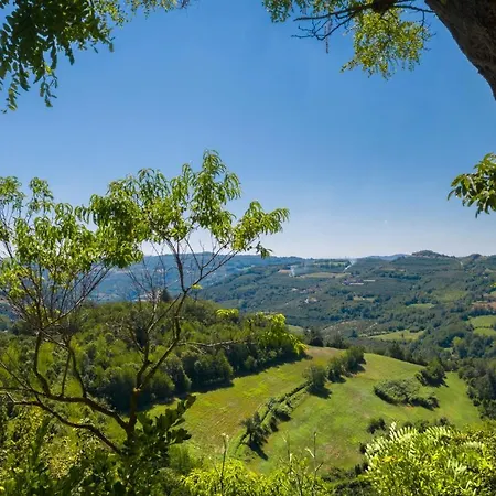 Moncrivel & Relax Nocleg ze śniadaniem 3*